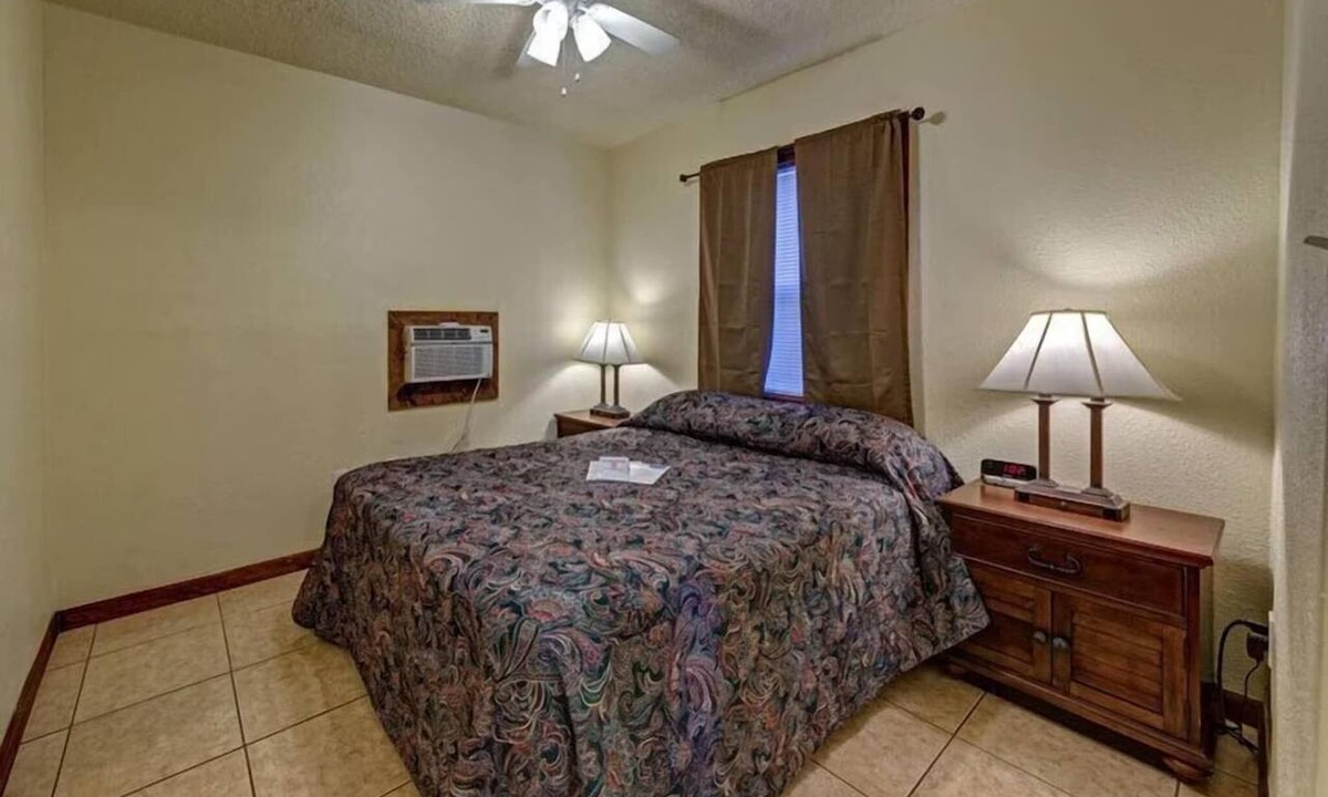 Merritt Island Apartment | 1 Bedroom Suite| Kitchenette