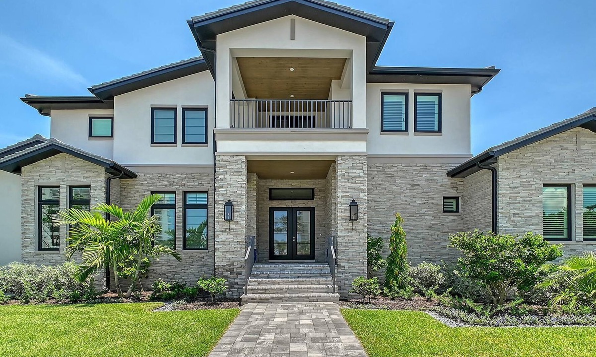 Longboat Key House | 1001 Longboat Club Road by FGC
