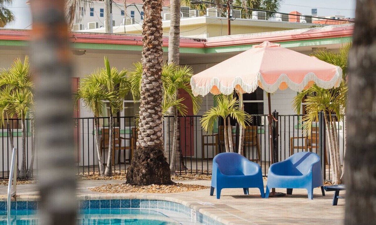 Bay Esplanade Apartment | 132 · ☀Pool✔ Kitchen✔ Beach✔ Self Checkin✔ Free Parking✔