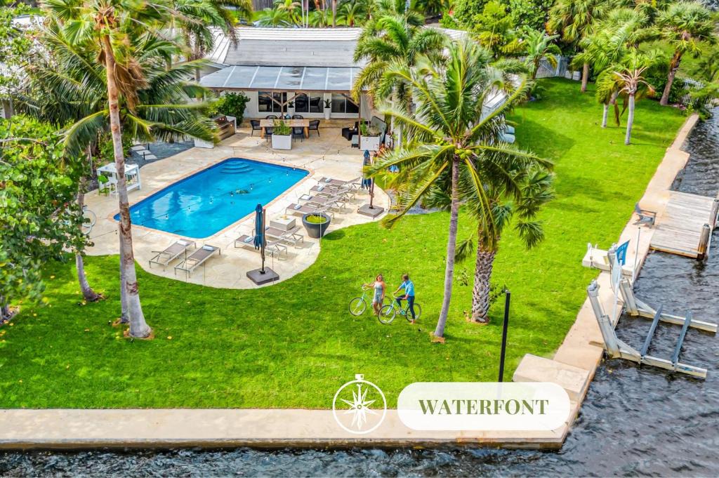 17th Street Causeway House | 180 of Waterfront Heated Pool Walk To Beach Paradise Point Key RESIDENCES