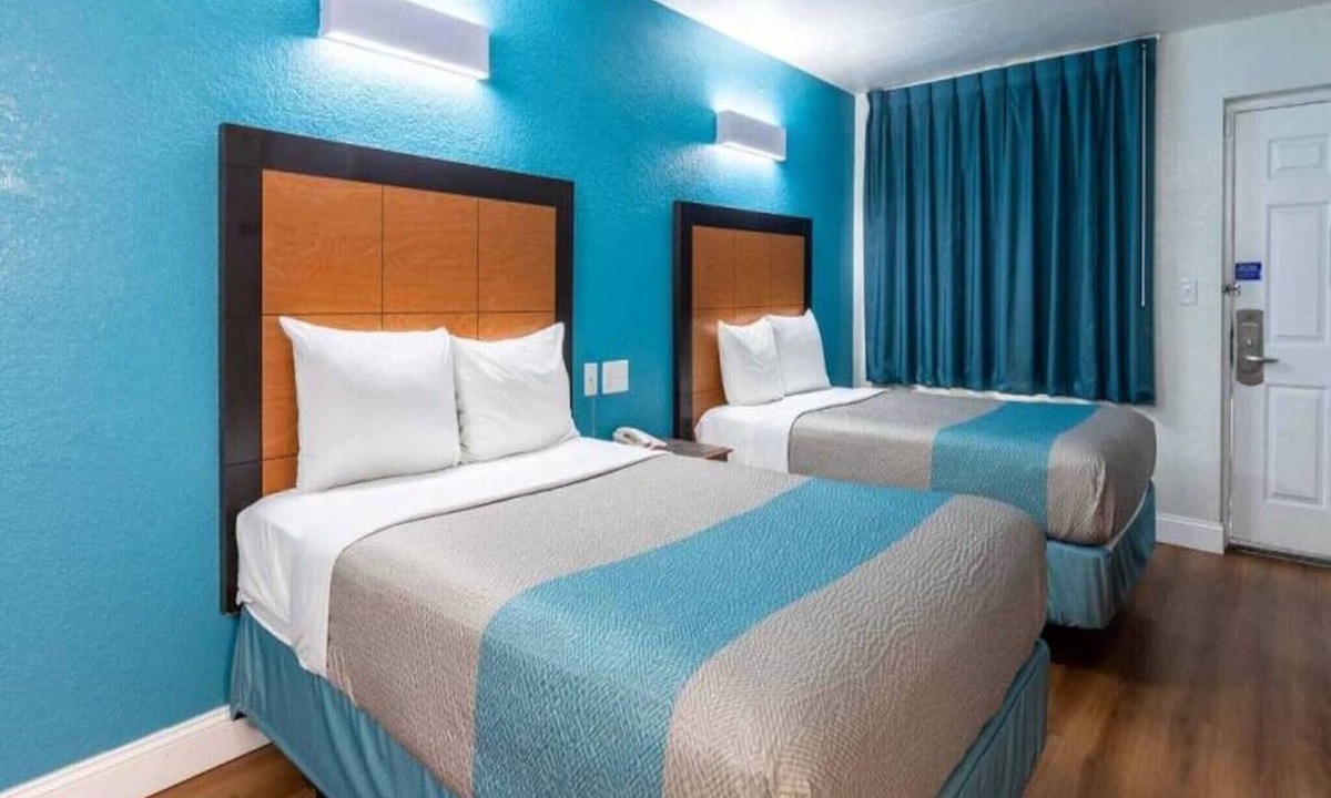 North Little Rock Apartment | 2 Beds|Mobil Acc|Nsmk|MicoFridg
