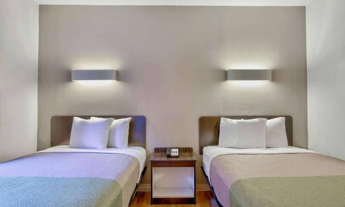 Beaumont Apartment | 2 Full Bed Smoking with Kitchen