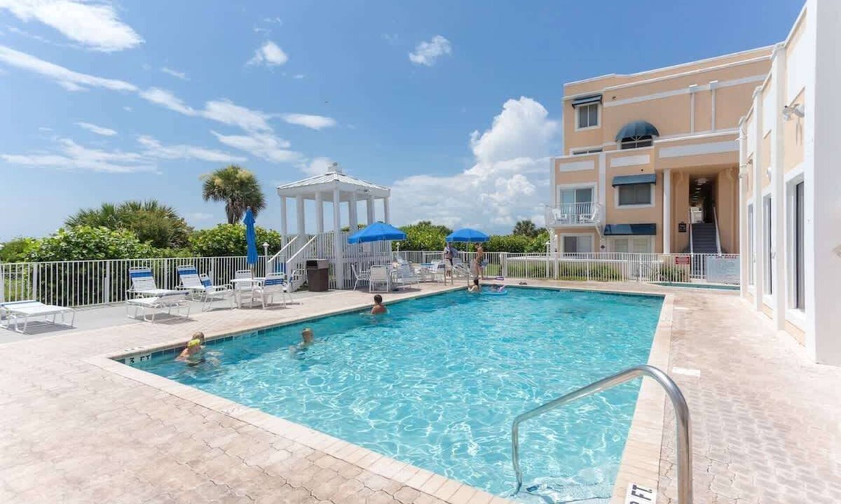 Cape Caneveral Beach Gardens Condo | 2 Primary Suites | Oceanfront Resort-like Condo |
