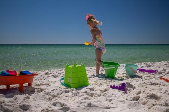 Fort Walton Beach House | 2004 Islander Beach Resort by Alicia Hollis Rentals - Open March 1st