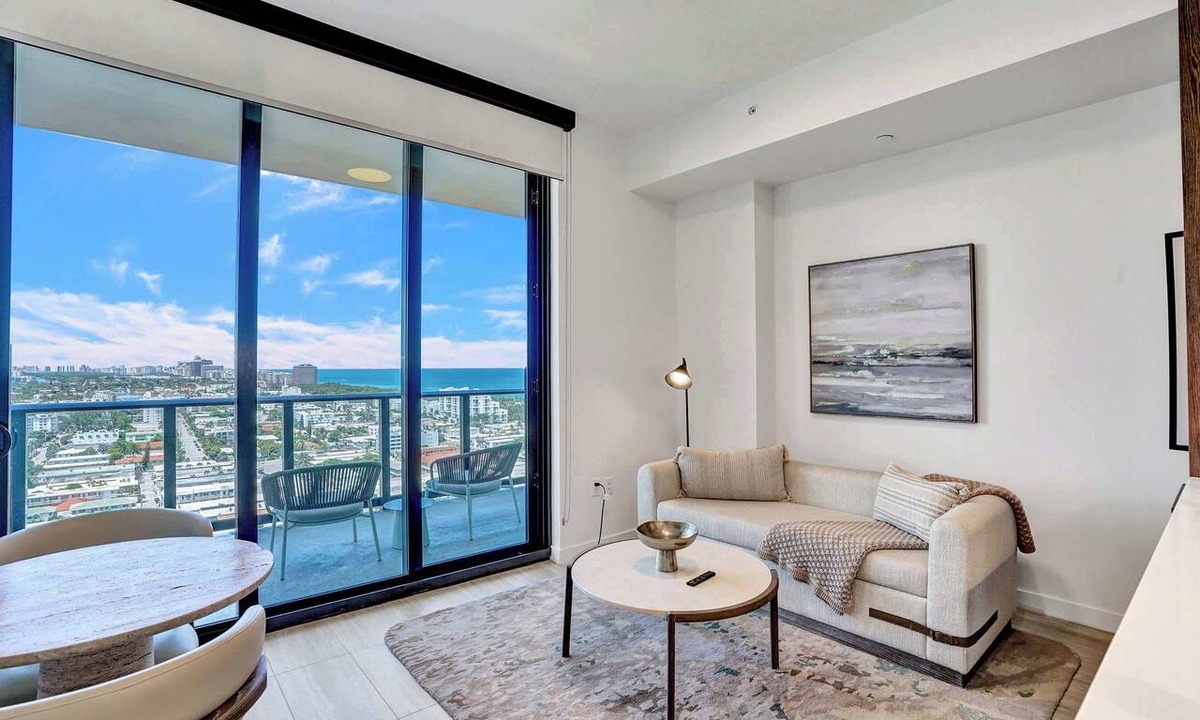 North Beach Condo | 20th Floor Urban Coastal Escape | Oceanview 1BR