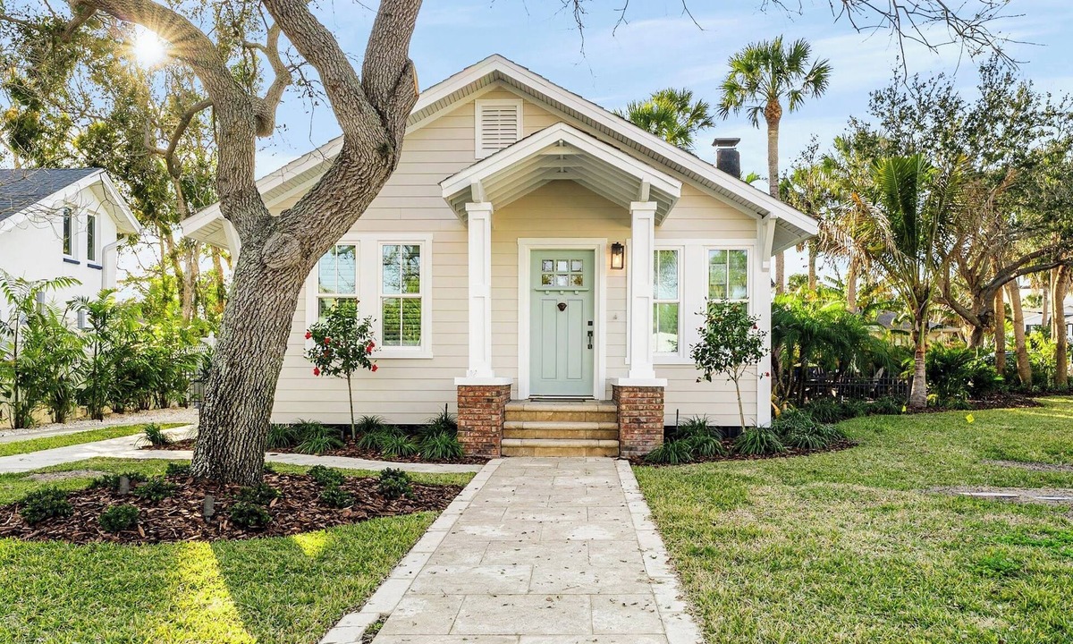 Clearwater Beach House | 250 Steps to Residents-Only Section of Clearwater Beach