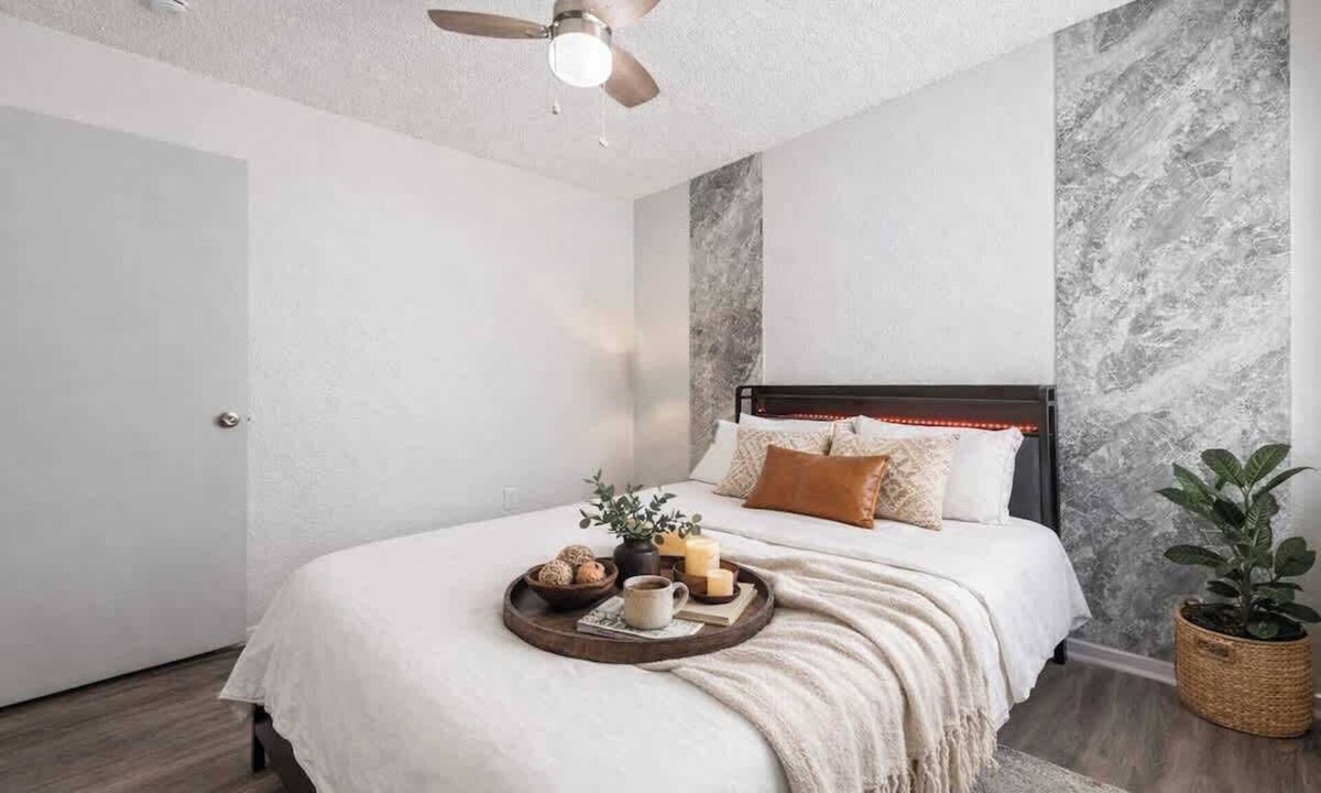 Central Arlington Apartment | 2BR 8 Min Walk to AT&T Stadium Free Parking
