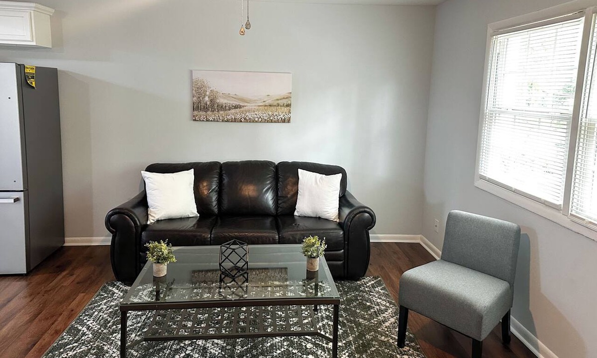 Crabtree House | 2BR in Desirable North Hills Neighborhood