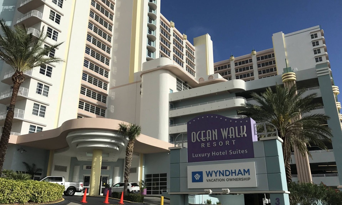 Seabreeze Historic District Condo | 2BR OceanWalk Resort Wyndham