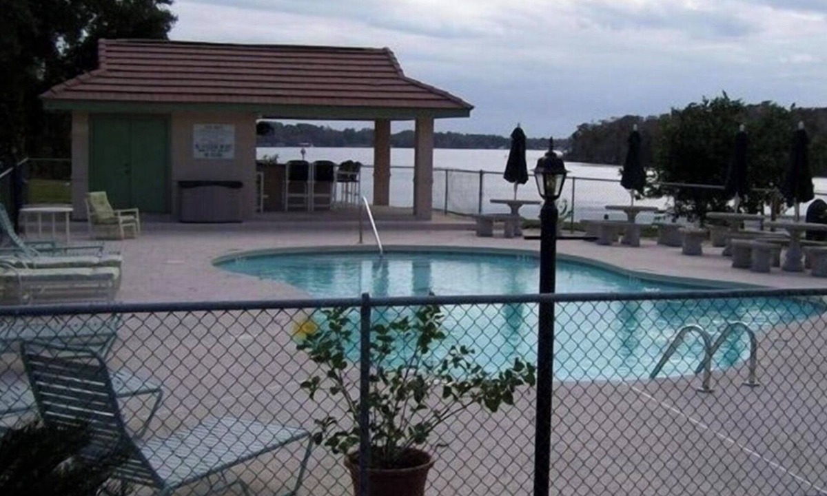 Welaka Condo | 3/2 Welaka riverfront resort