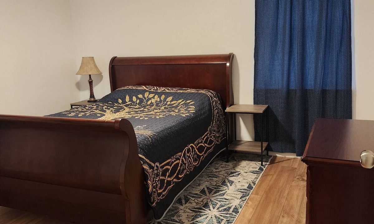 Emory Other | 3-bedroom farmhouse in tranquil Emory with cool AC