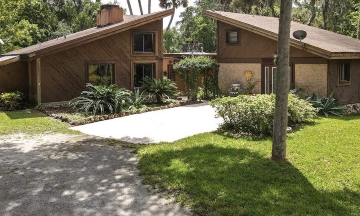 Inglis House | 3 Houses on the River