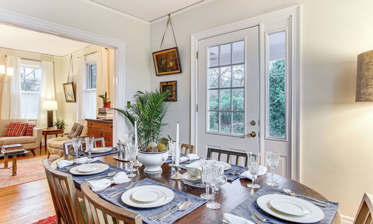Summerville Cottage | 3 Mi to Augusta National: Historic Home w/Patio