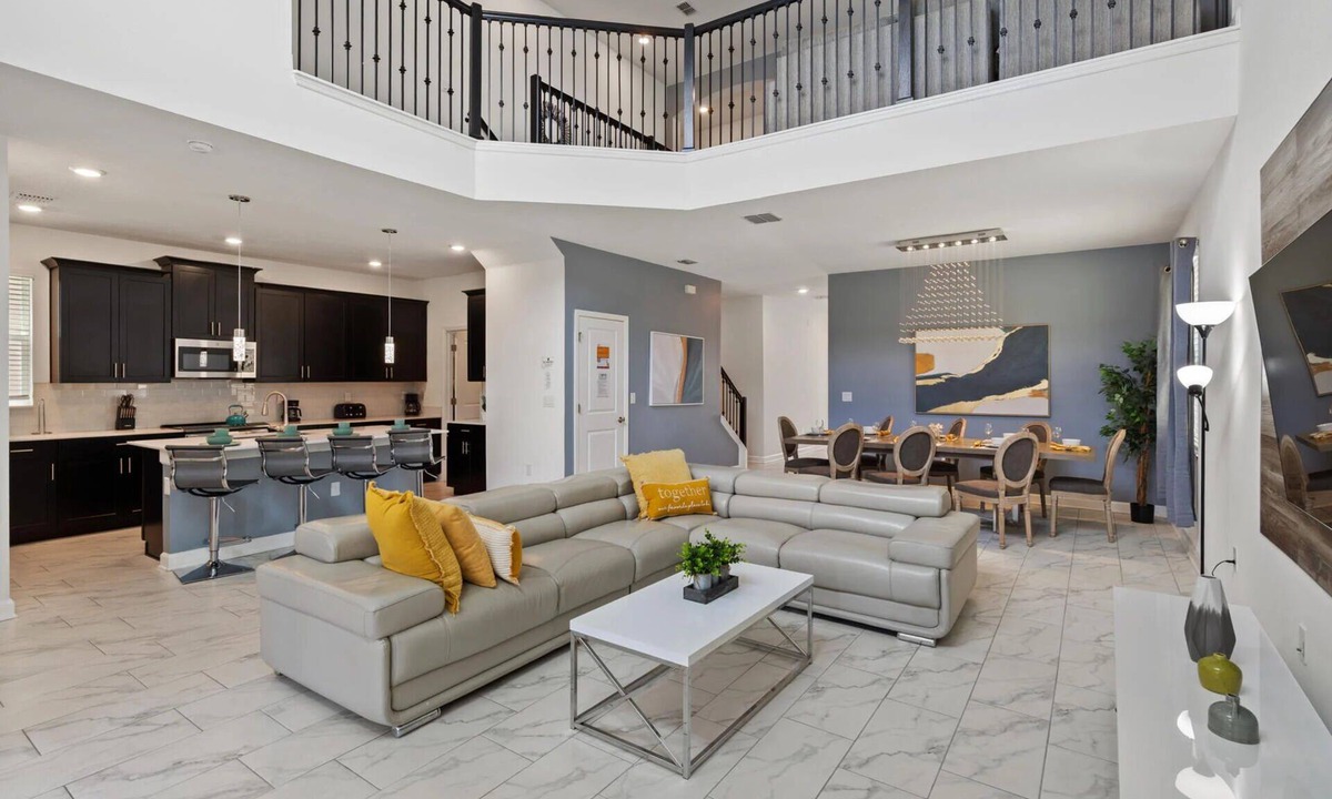 Celebration House | 3 Miles Disney! Closest Resort to Parks!All facilities inc/Private Pool and Spa