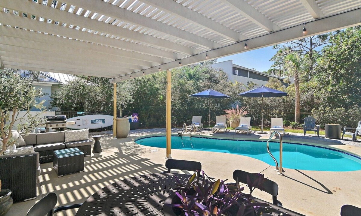 San Juan House | 🌴 3 Minute Walk to Beach | Private Heated Pool | Golf Cart | Amazing Location
