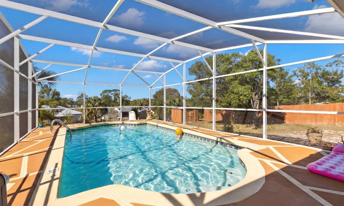 Spring Hill House | 3BR Roman Oasis: Caesar's Place + Heated Pool