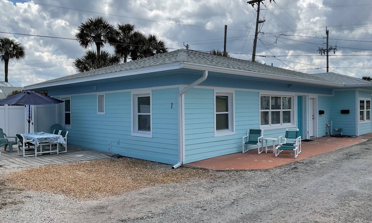 Neptune House | 3rd bungalow from the ocean with private path to the water. No streets to cross.