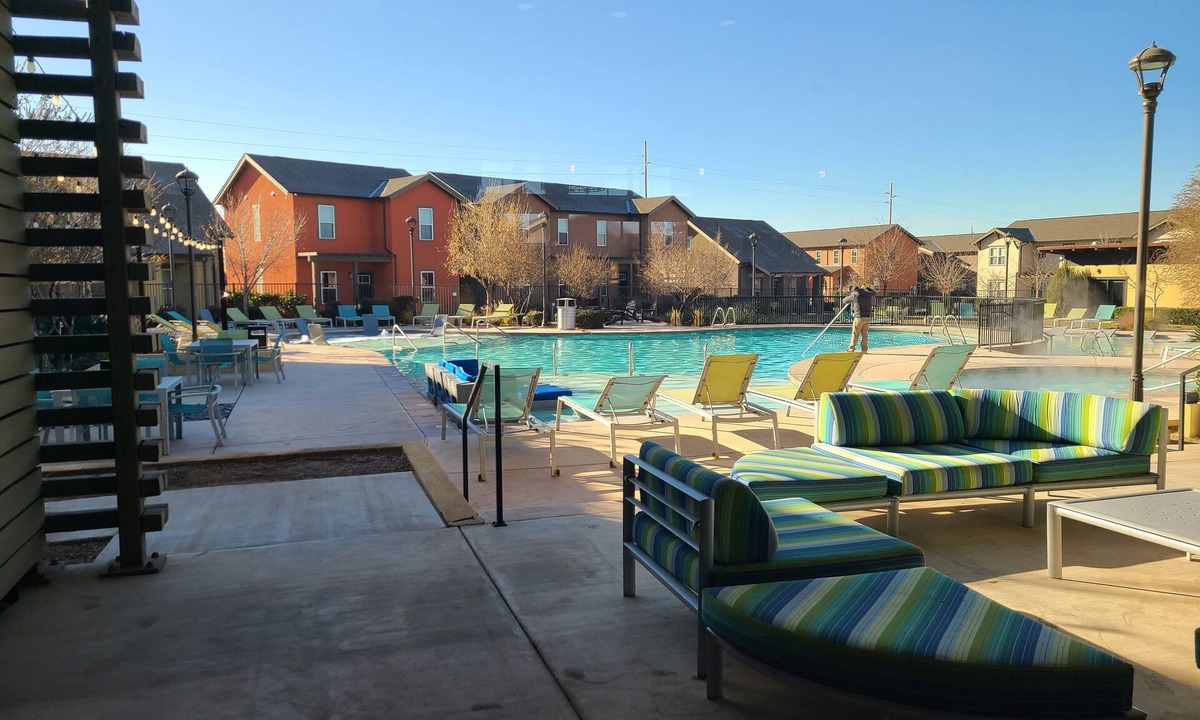 Albuquerque House | 4 bed/4 bath Home for Families, Teams, Coworkers - Pool, Spa, Hot Tub, Offices