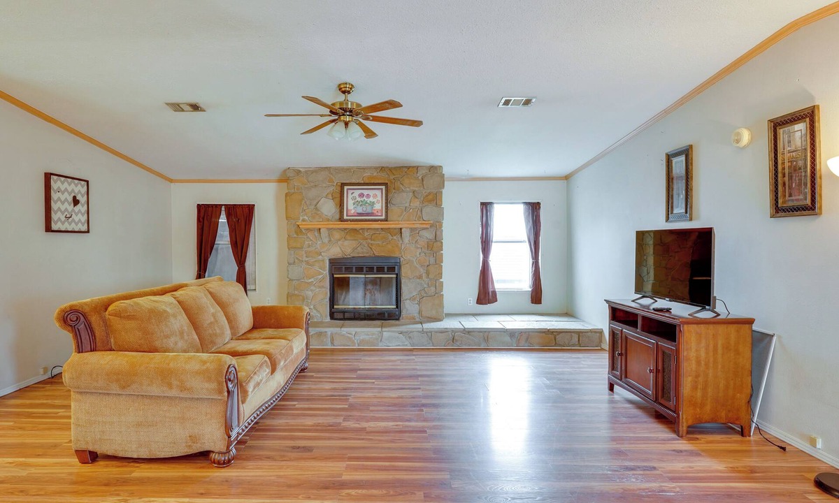 Perry House | 4 Mi to Beach: Perry Home Near Boat Launch