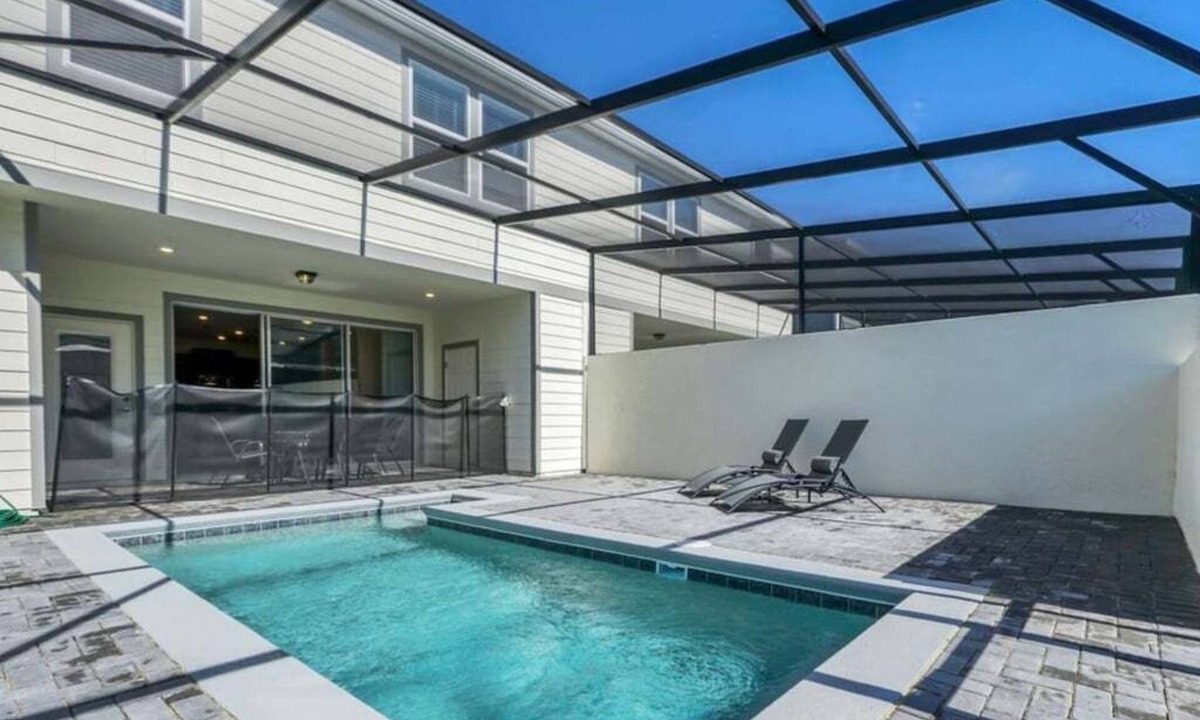 Tuscan Hills House | 4058 LA - Windsor Paradise Escape