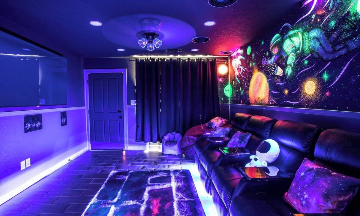 Albuquerque Apartment | 420 Friendly Movie Theater Minutes to DownTown!