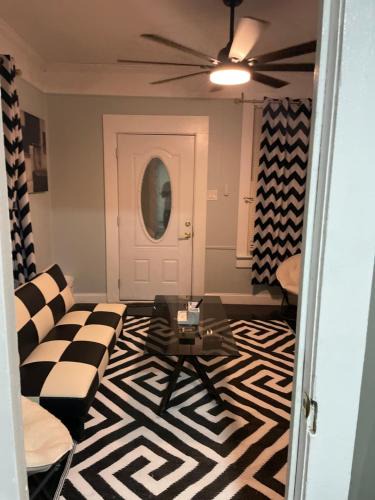 Galveston House | 42nd Villa
