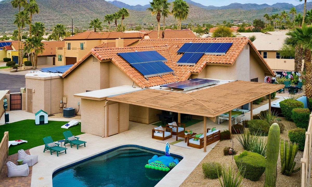 Casa Rica North House | 4B/4B/3Masters! $100k+Resort Yard: HeatedPool+HotTub+BBQ+FirePit+Gym+EV Charger