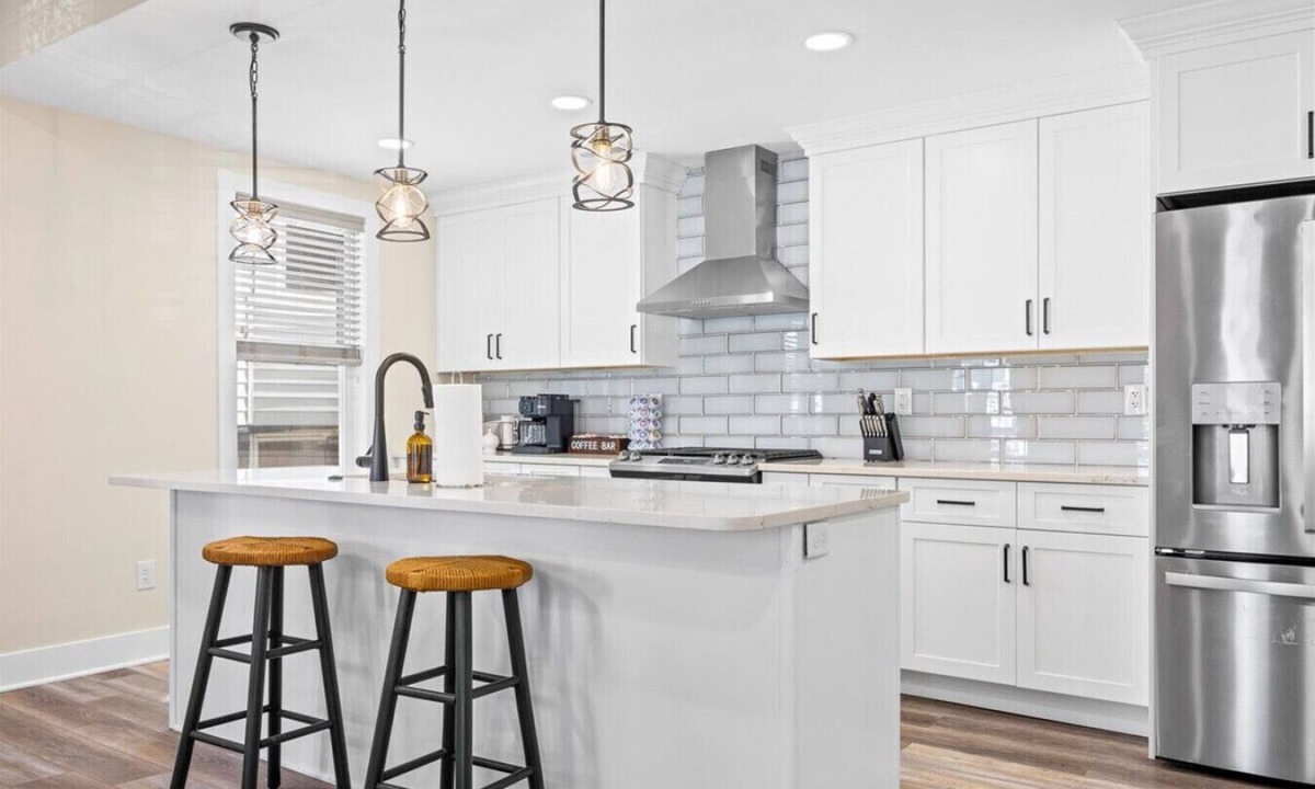 Ventnor City House | 4BR/3.5BA Modern Beach Home - 1 Block to Sand!