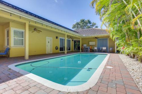 Jupiter House | 5 Mi to Jupiter Beach Park: Poolside Oasis!