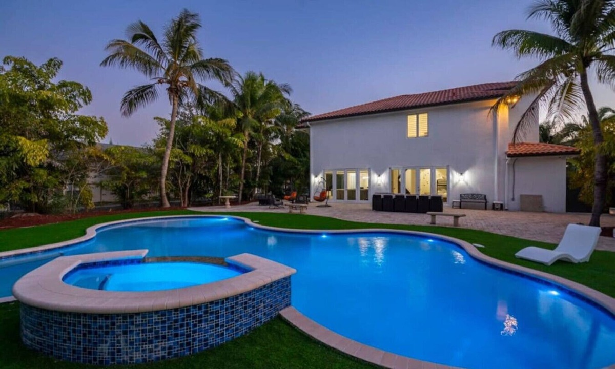 Dania Beach Villa | 5000Sf Luxe Mansion/Refreshing pool/Gameroom - N