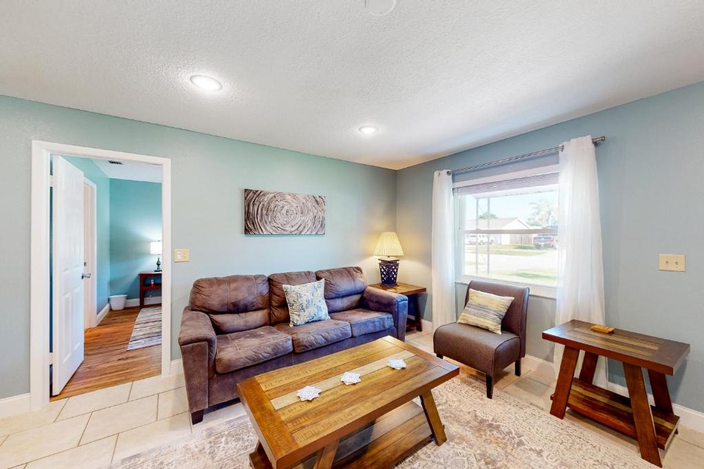 West Melbourne Apartment | 5080 Trend Rd