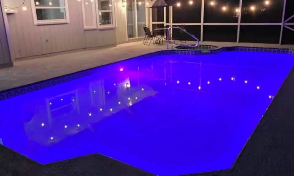 Port Saint Lucie House | 5BR River Home: Heated Pool, Jacuzzi, Pool Table & Ping Pong, Sleeps 14