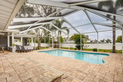 Winter Haven House | 6 Mi to Legoland: Retreat w/Pool & Fenced Yard