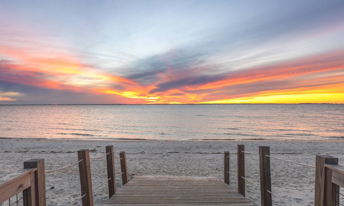 Port St. Joe House | 6MinWalktoBeach–GolfCrt,HeatedPool,BBQ,bike&Firpit