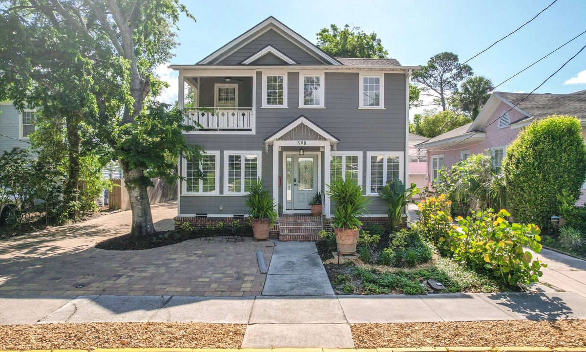 Downtown Historic District House | 9 Sevilla St. - Heart of Downtown First Floor Flat - Pet Friendly!