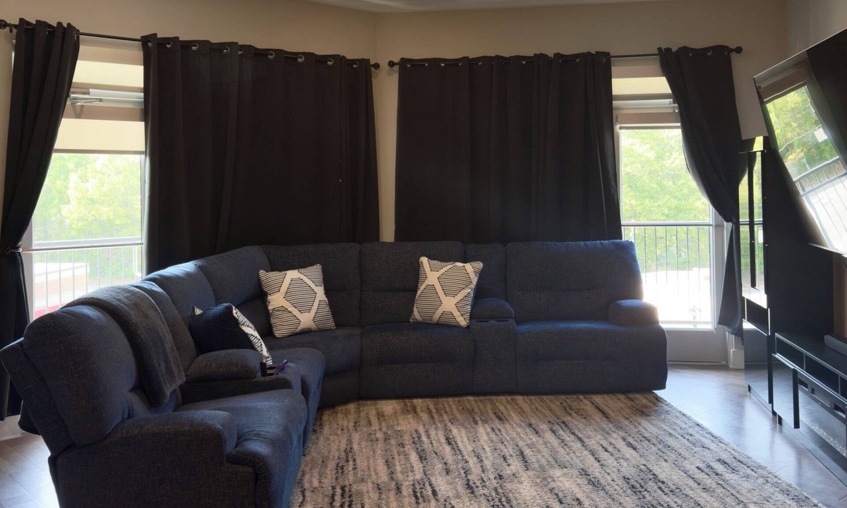 North Decatur Apartment | A luxurious two-bedroom, two-bath just 10 minutes from downtown Atlanta.