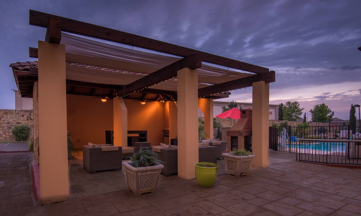 Irving Apartment | Accessible 2BR Suite w/Work Desk | Free Breakfast