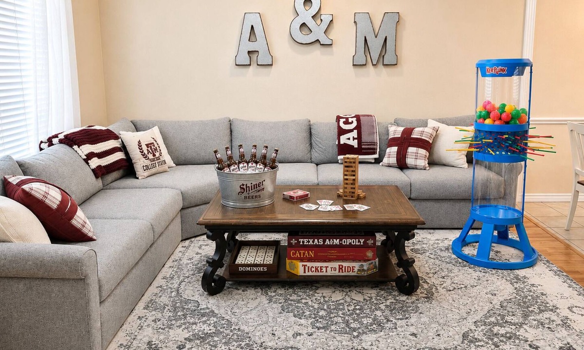 Edelweiss House | Aggie Victory Bungalow-ENTERTAINMENT built in-TWO KINGS-BUNK ROOM-Sleeps 8-10