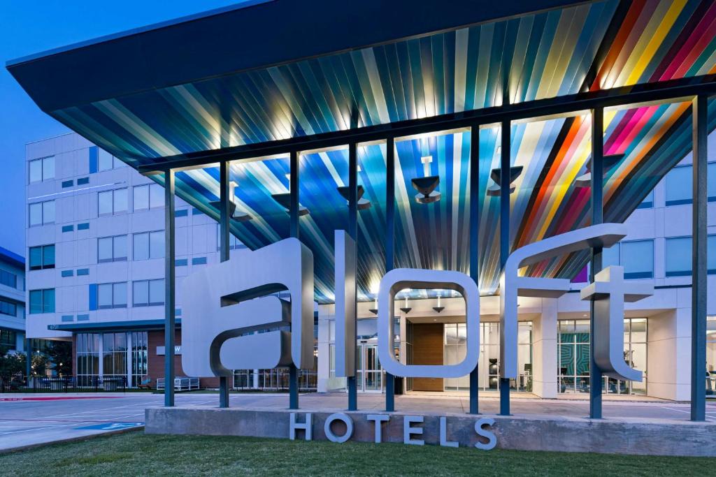 East Oak Hill Hotel | Aloft by Marriott Austin Southwest