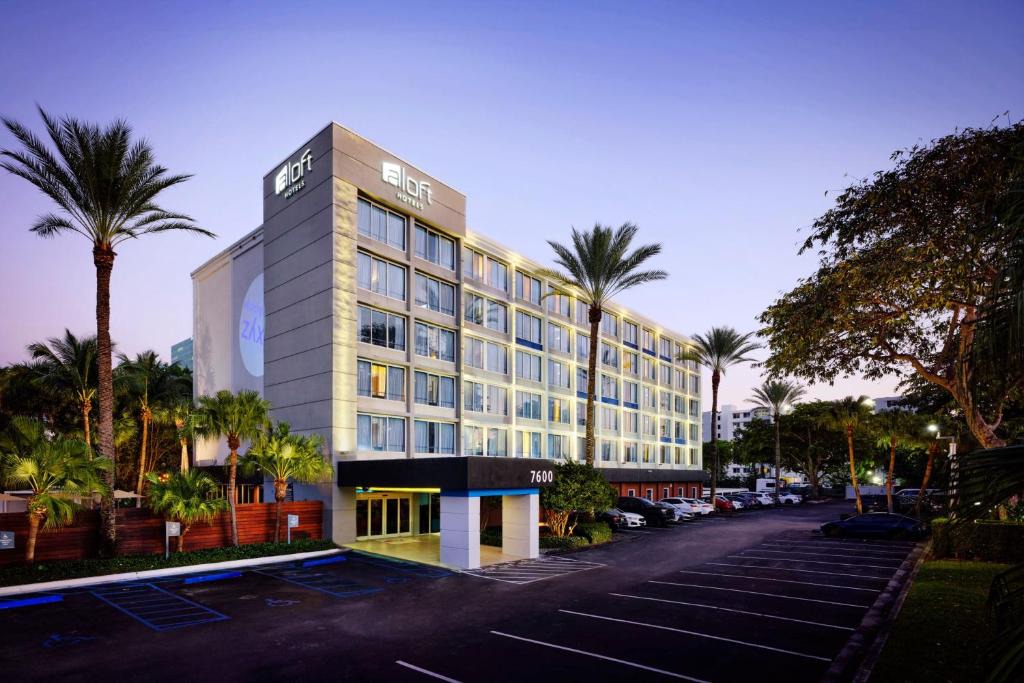 Ludlam Hotel | Aloft by Marriott Miami Dadeland
