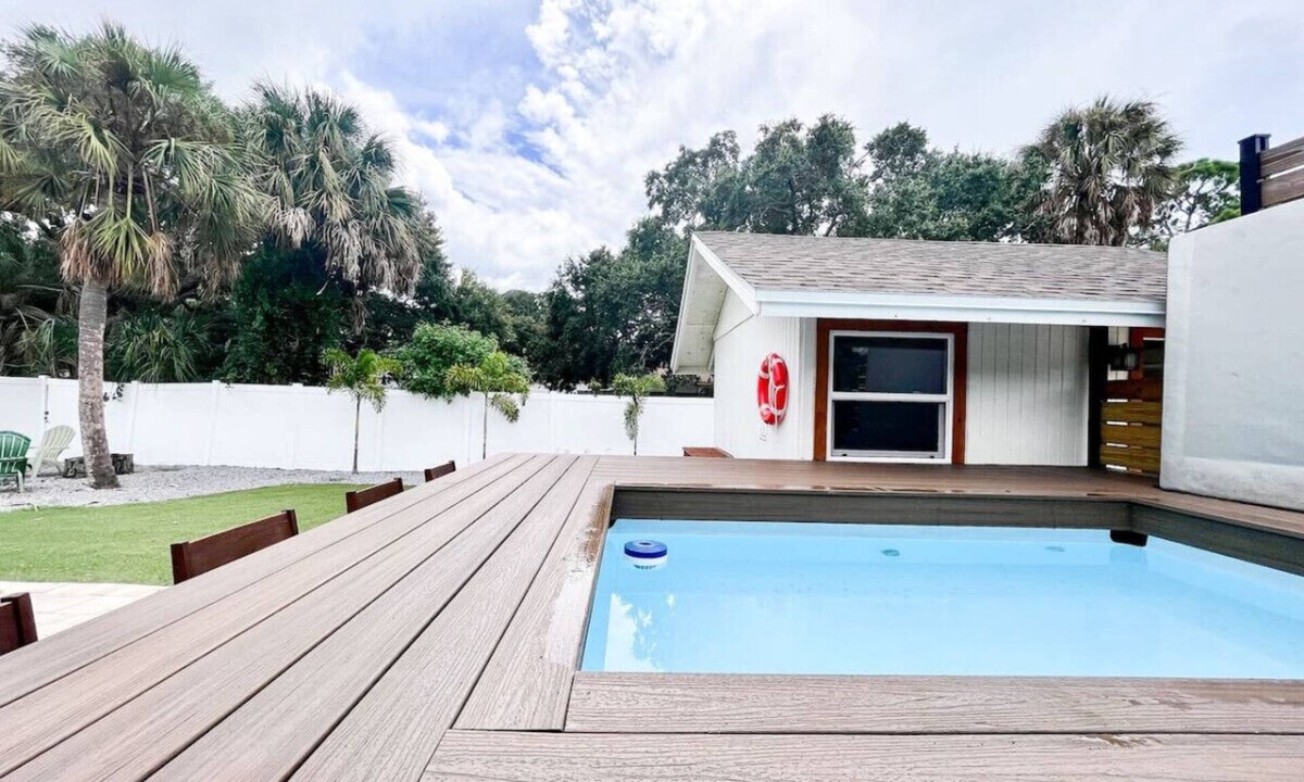 Sun Bay South House | Amazing South Tampa Home