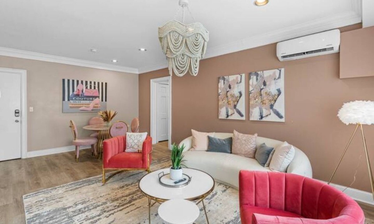 Lenox Apartment | Apartment 101