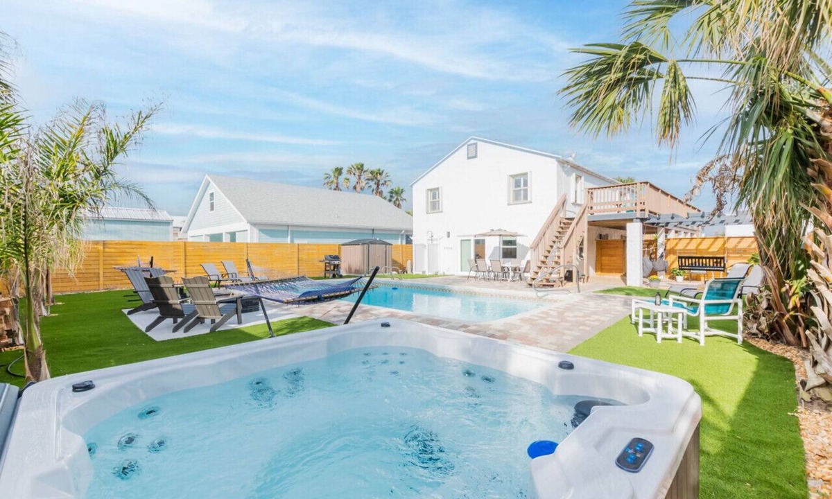 Butler Beach House | Atlantic View Heated Pool/Spa/Firepit/Beach/Golf/Sleeps 12