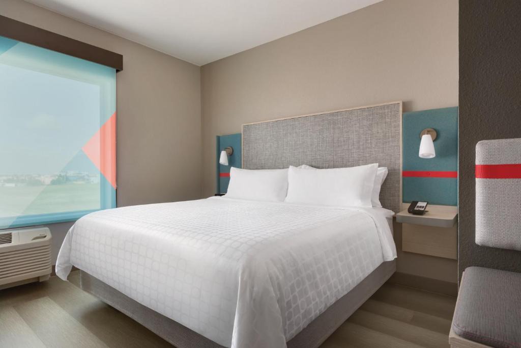 Fort Lauderdale Hotel | avid hotel - Ft Lauderdale Airport - Cruise by IHG