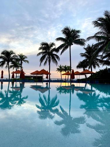 Central Beach Hotel | B Ocean Resort Fort Lauderdale Beach