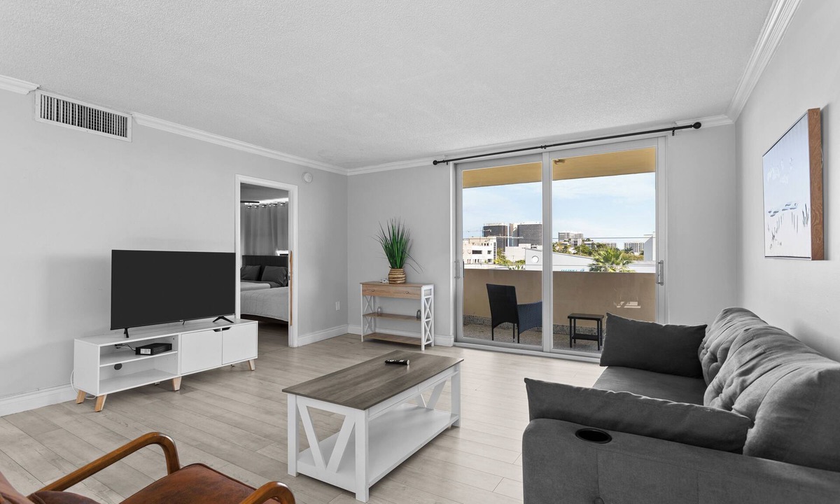Bay Harbor Islands Apartment | Bay Harbor Sunset Apt 5A