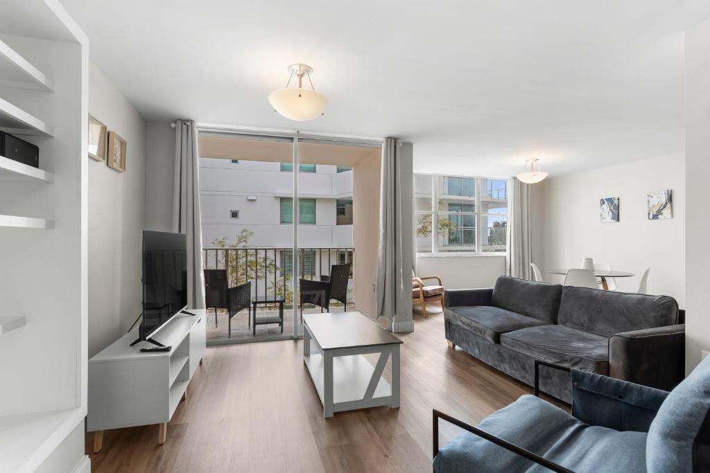 Bay Harbor Islands Apartment | Bay Harbor Sunset Apt 3B