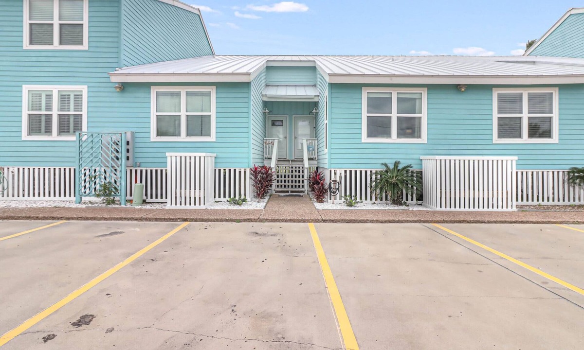 Rockport Condo | Bayfront Kontiki 301