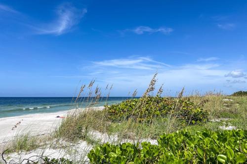 Longboat Key Apartment | Beach Bliss August and September Low Rates!