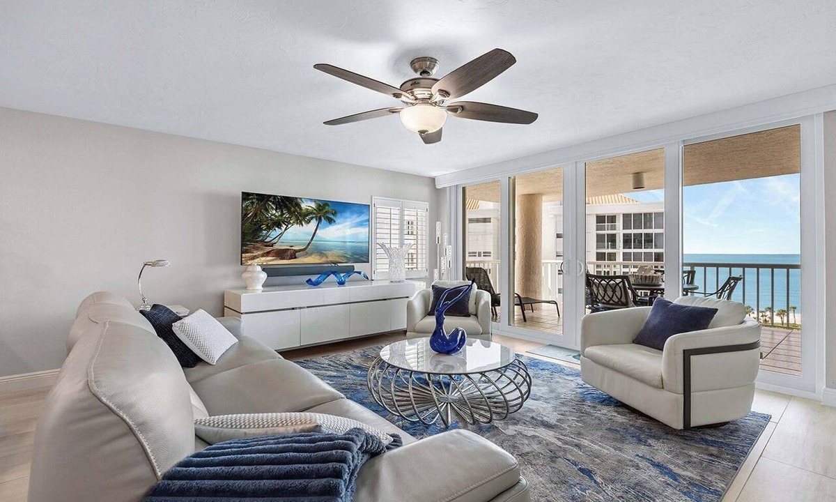 Park Shore Condo | Beachfront condo with exceptional views – CL0802